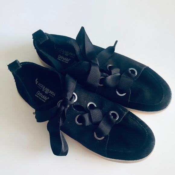 UGG Koolaburra 'Penley' Women's 7 Ortholite Sneaker Black Ribbon Lacing - Picture 3 of 10